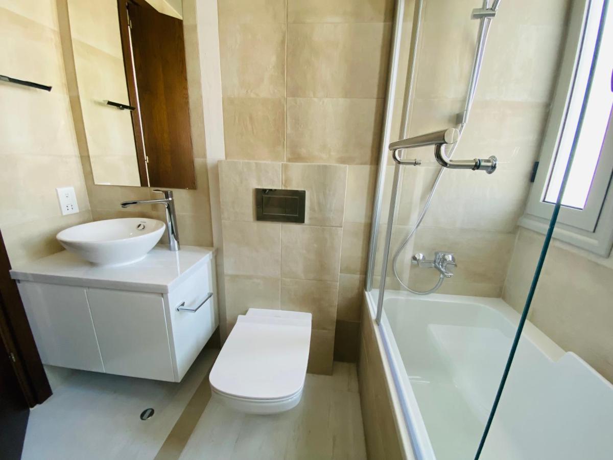 Coral Bay Beach Villa Paphos Esterno foto