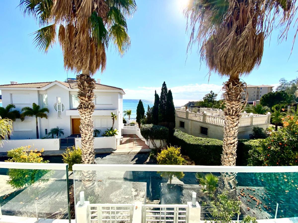Coral Bay Beach Villa Paphos Esterno foto