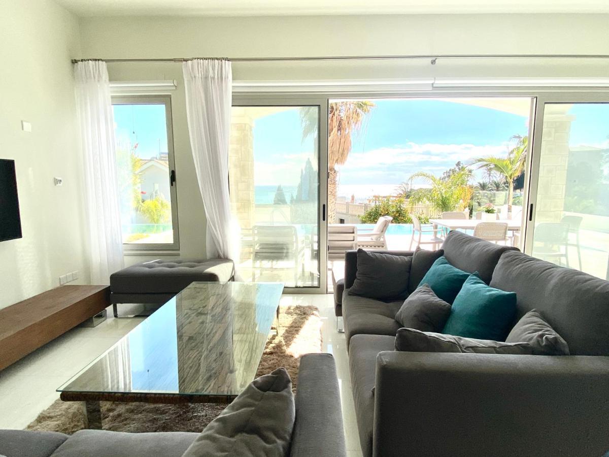 Coral Bay Beach Villa Paphos Esterno foto