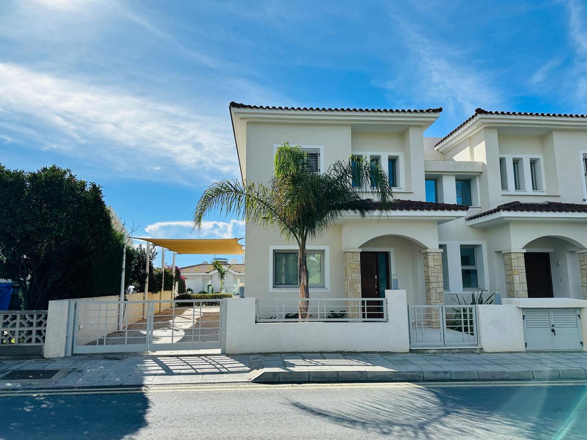 Coral Bay Beach Villa Paphos Esterno foto